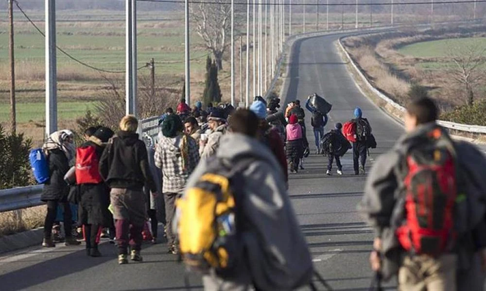 Η Γερμανία θέλει να μας «φορτώσει» 80.000 μετανάστες - Επέκταση του φράχτη στον Έβρο σχεδιάζει η Αθήνα